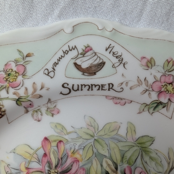 Royal Doulton England Brambly Hedge Summer Salad Bone China Plate - Picture 4 of 7
